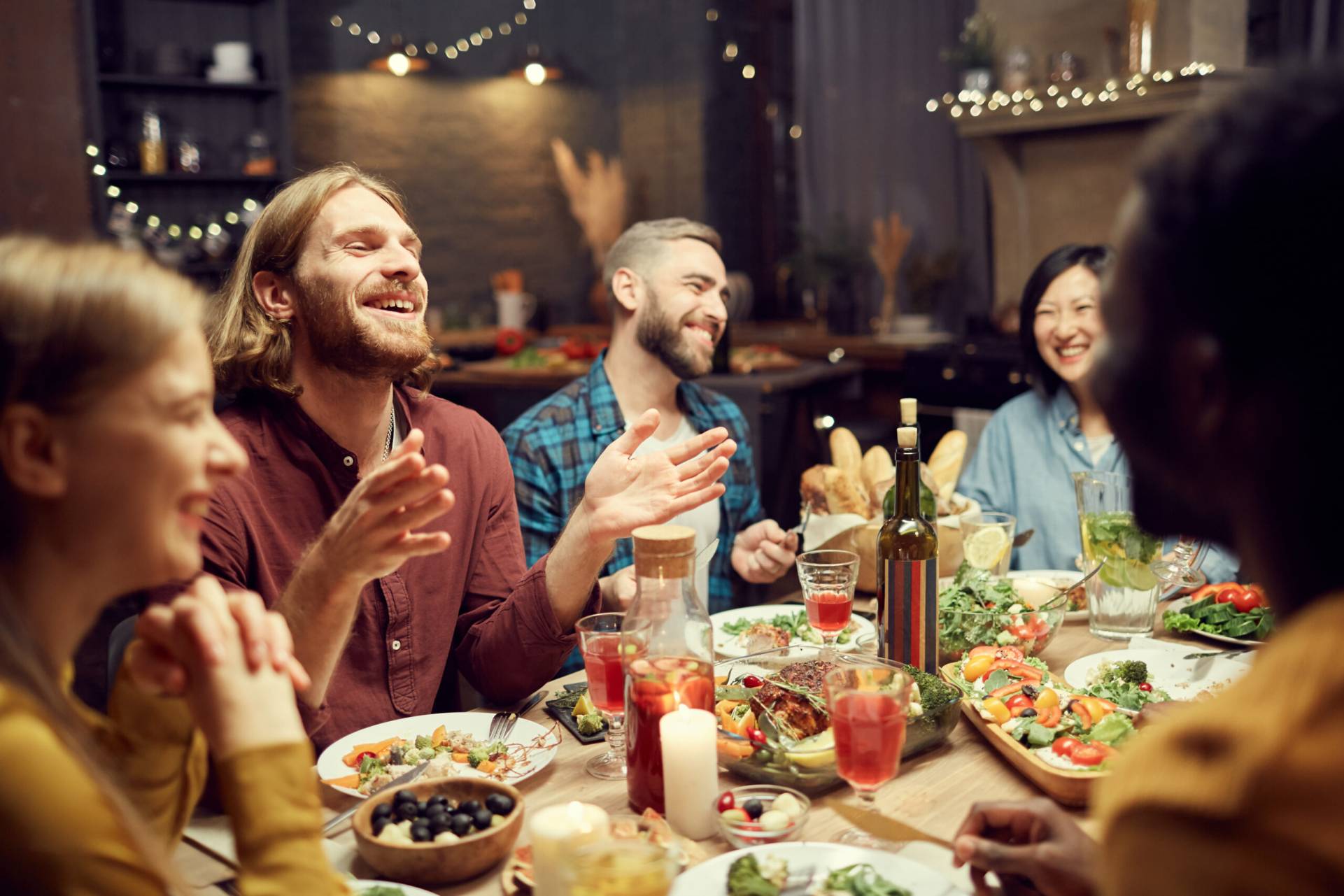 Deutsch-Abendkurs Nach dem Deutsch-Abendkurs gemütlich zusammensitzen.